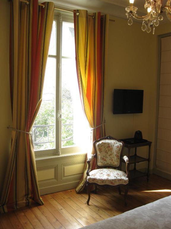 Chateau De Launay Méry-Corbon Habitación foto